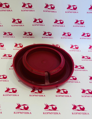 Поилка под банку 140мм красная 1шт